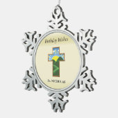 誕生日クロス司祭パーソナライズされた スノーフレークピューターオーナメント (右)