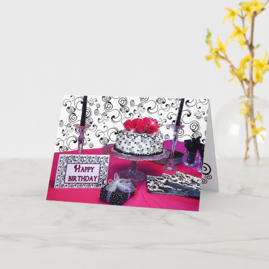 誕生日グリーティング – ケーキ付き/明るい赤紫色花/黒 カード (黄色い花)
