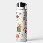 誕生日コテージサーモス – コージーお祝いデザイン ウォーターボトル (背面)