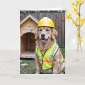 誕生日ゴールデンレトリバー懸命帽子をかぶった カード (黄色い花)