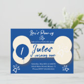 誕生日シンプルドッグボーンポーティパーティーブルー 招待状 (スタンド正面)