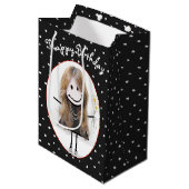 誕生日スティックフィギュア女の子オン水玉模様 ミディアムペーパーバッグ (正面アングル)