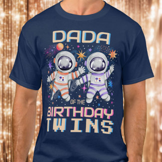 誕生日ツインロケット宇宙飛行士宇宙のパパ Tシャツ