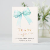 誕生日ティール(緑がかった色)グリーンボウ サンキューカード (スタンド正面)