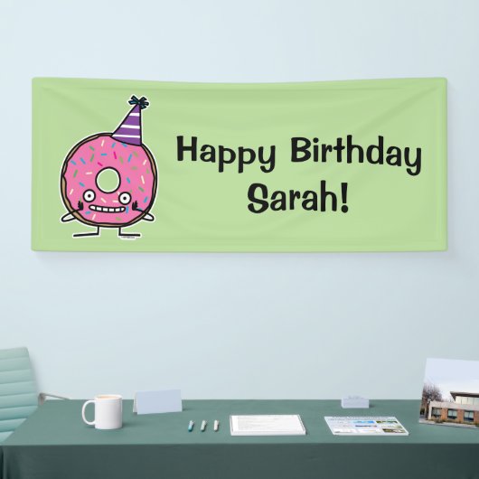 誕生日ドーナツピンクのアイシングはパーティーの帽子を振りかけます 横断幕 (トレードショー)