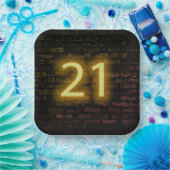 誕生日ネオン21サインオンブリックウォール ペーパープレート (パーティー)