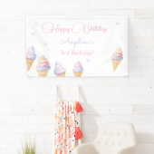 誕生日バナーのアイスクリーム。 横断幕 (インサイチュ)