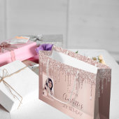 誕生日バラ金ゴールドフォトピンクドリップ ラージペーパーバッグ