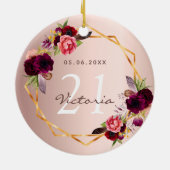 誕生日バラ金ゴールド幾何学的ブルゴーニュ花模様シック セラミックオーナメント (裏面)