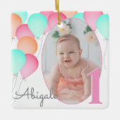 誕生日バルーンベビーの写真との最初の誕生日 セラミックオーナメント (正面)