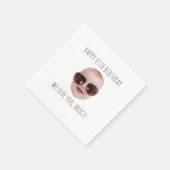 誕生日パーソナライズされたパーティフォト紙顔ベビー スタンダードカクテルナプキン (角)