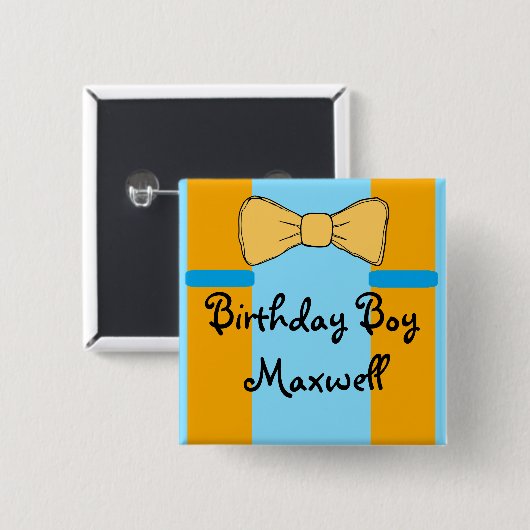 誕生日パーソナライズされたボーイサスペンダーとボウタイ 缶バッジ (正面&裏面)