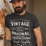 誕生日パーソナライズされたヴィンテージの完成度 Tシャツ<br><div class="desc">加飾ヴィンテージタイポグラフィデザインと年パーソナライズされた付き誕生祝い。それ読:ヴィンテージ100%正規限定版。オリジナル、完璧に熟成。質素晴らし。</div>