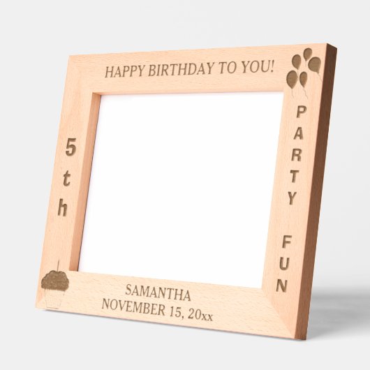 誕生日パーティバルーンカップケーキ10 x 8写真 レーザー彫刻フレーム (左)