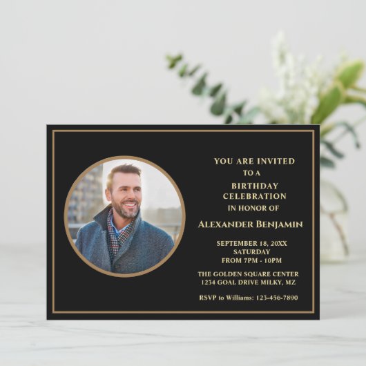誕生日パーティフォトブラック金ゴールドパーソナライズ 招待状 (スタンド正面)