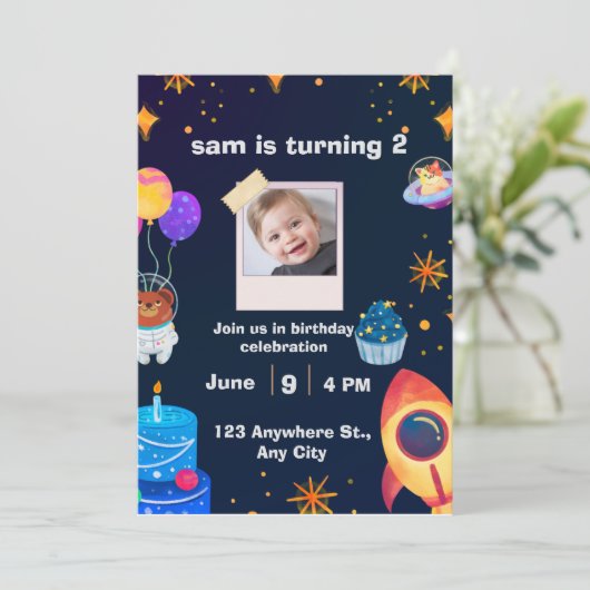 🎉 誕生日パーティーのご招待 | オーダーメイドの特別なパーティー 招待状 (スタンド正面)