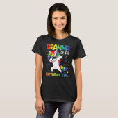 誕生日パーティーのギフトのグラマ女の子ダビング国連 Tシャツ (正面フル)