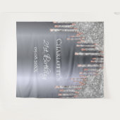 誕生日パーティーのグリッター シルバー ピンク ローズゴールド グラマラス タペストリー (正面(横))