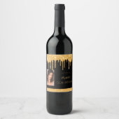 誕生日パーティー写真ブラック金ゴールドグリッターglam ワインラベル (正面)