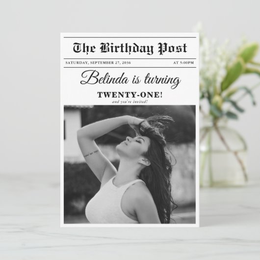誕生日パーティー新聞おもしろいモノクロ写真 招待状 (スタンド正面)