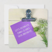 誕生日パーティー – クイーンアンのレースをクリップボードに 招待状 (正面)