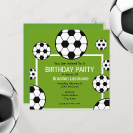 誕生日パーティー – サッカーフィールド&サッカーボール 招待状