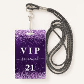 誕生日パープルピンクのvip招待 バッジ (正面ランヤード)