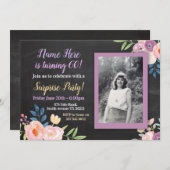 誕生日パープルフラワーフォトチョーク招待状 招待状 (正面/裏面)