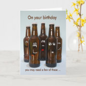 誕生日ビールのユーモアが年を取る カード (黄色い花)