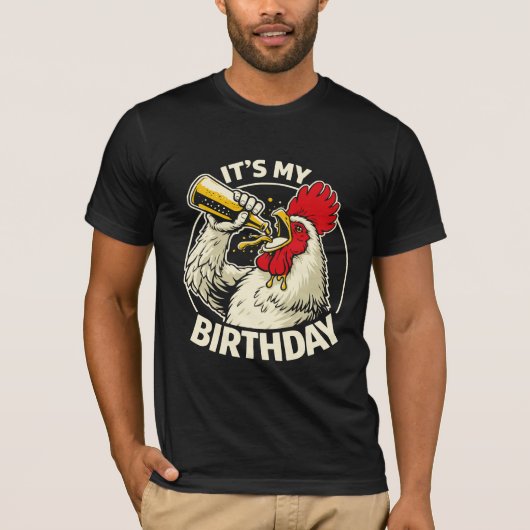 誕生日ビール飲み干すニワトリ Tシャツ (正面)