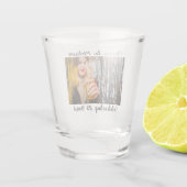 誕生日フォト応援からマイルストーンへの誕生日カスタム ショットグラス (裏面)