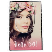 誕生日ブラック銀グリッターダスト写真hello 30 ミディアムペーパーバッグ (正面)