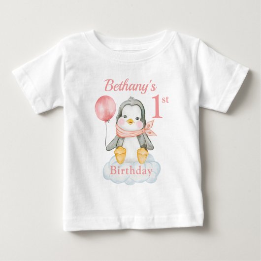 誕生日ペンギンピンクパーソナライズされたク ベビーTシャツ (正面)
