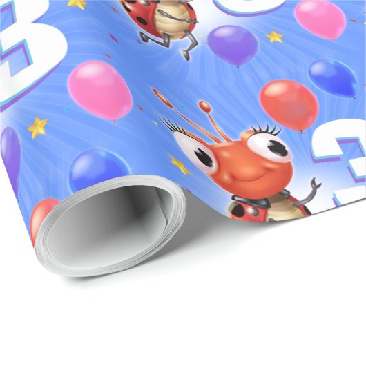 誕生日ボーイか女の子3歳のラディバグを包む紙。 ラッピングペーパー (ロールコーナー)