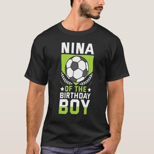 誕生日ボーイサッカー選手BdayチームPのNina Tシャツ (正面)