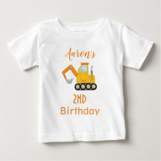 誕生日ボーイ建築トラック ベビーTシャツ
