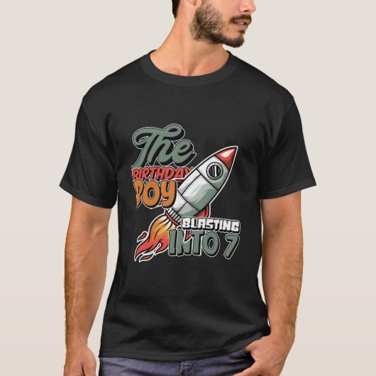 誕生日ボーイ7ロケット宇宙に爆破 Tシャツ (正面)