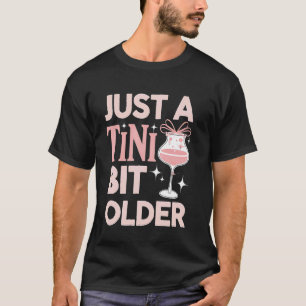 誕生日マティーニ ちょっとだけ大人になったカクテル P Tシャツ