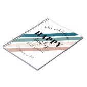 誕生日ミニマルデザインのパステルカラー ノートブック (左側)