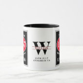 誕生日モノグラム年と名前ブラックレッドを追加 マグカップ (中央)