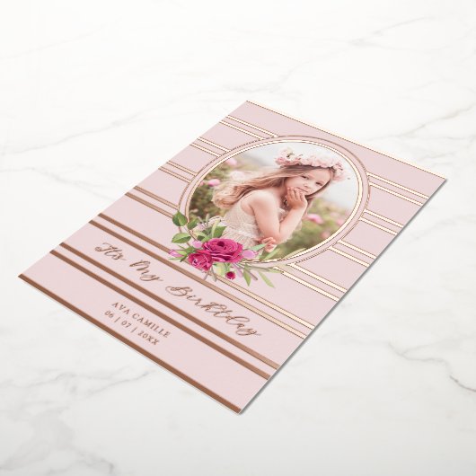 誕生日ラグジュアリーピンクフローラガーランドフォト 箔招待状 (回転した状態)