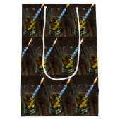 誕生日ロウソクをウイスキーに ミディアムペーパーバッグ (裏面)