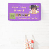 誕生日任意の年齢を追加する写真名パープルパーティー 横断幕 (インサイチュ)