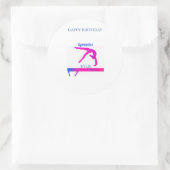 誕生日体操ステッカーパーソナライズされた名。 ラウンドシール (バッグ)