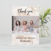 誕生日写真白色フローラサンキューカード 招待状 (スタンド正面)