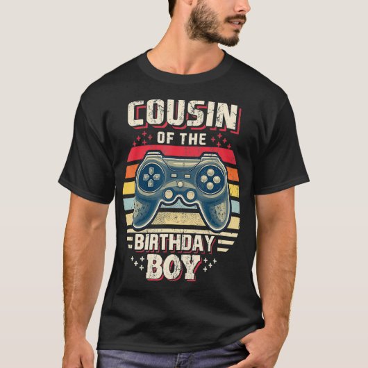 誕生日少年の従兄弟のマッチングのビデオゲームBir Tシャツ (正面)