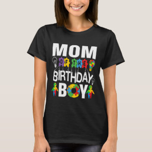 誕生日少年の母親 Tシャツ