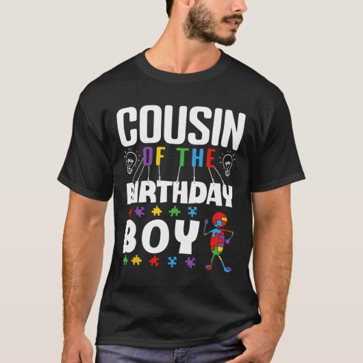 誕生日少年の自閉症意識パズルのいとこ Tシャツ (正面)