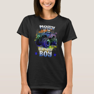 誕生日少年モンスタートラックレースのママ Tシャツ