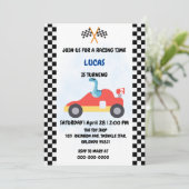 誕生日恐竜のレースカーボーイレッドレーシングキッズナム 招待状 (スタンド正面)